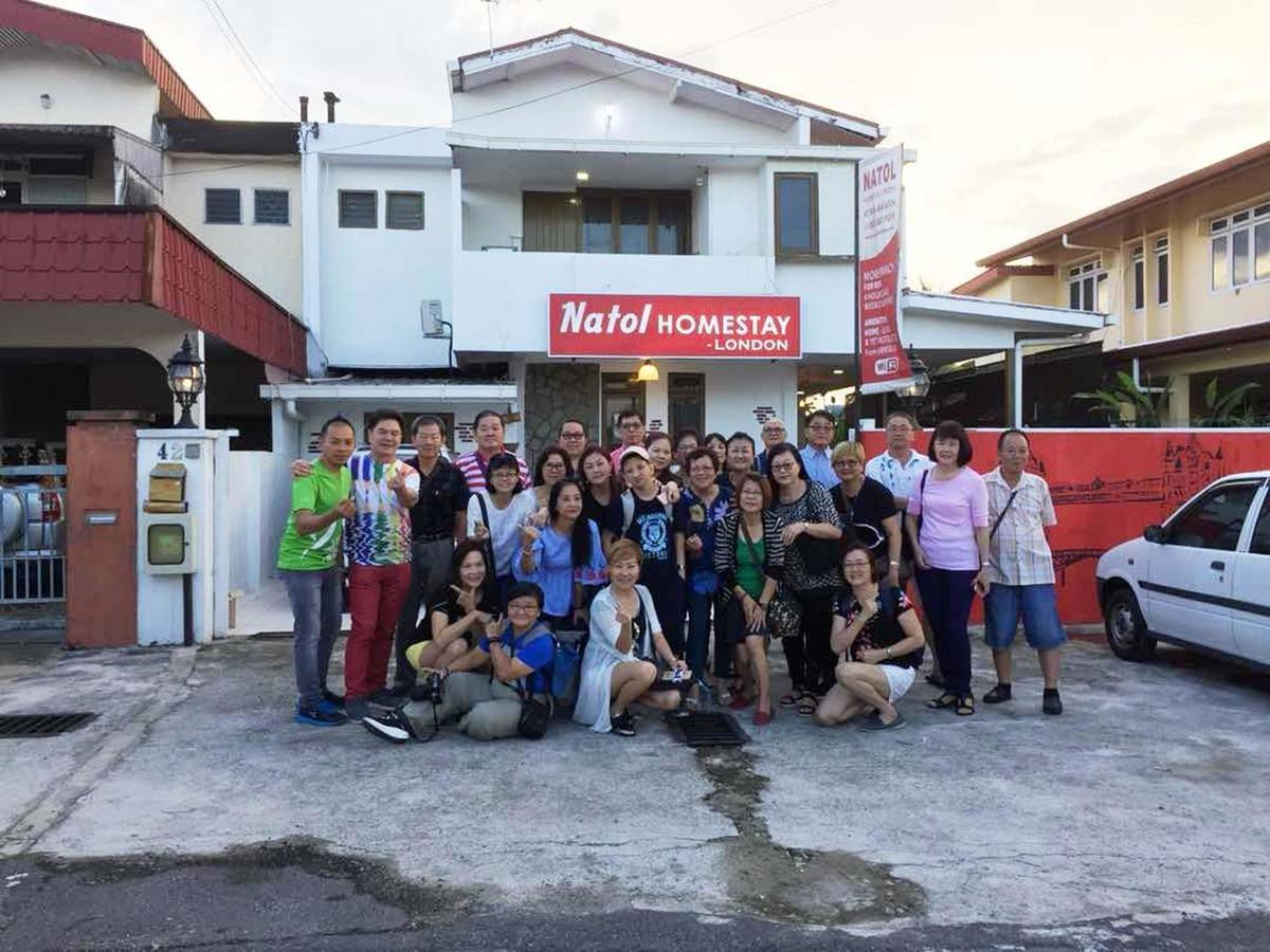 Natol Homestay - London Kuching Buitenkant foto