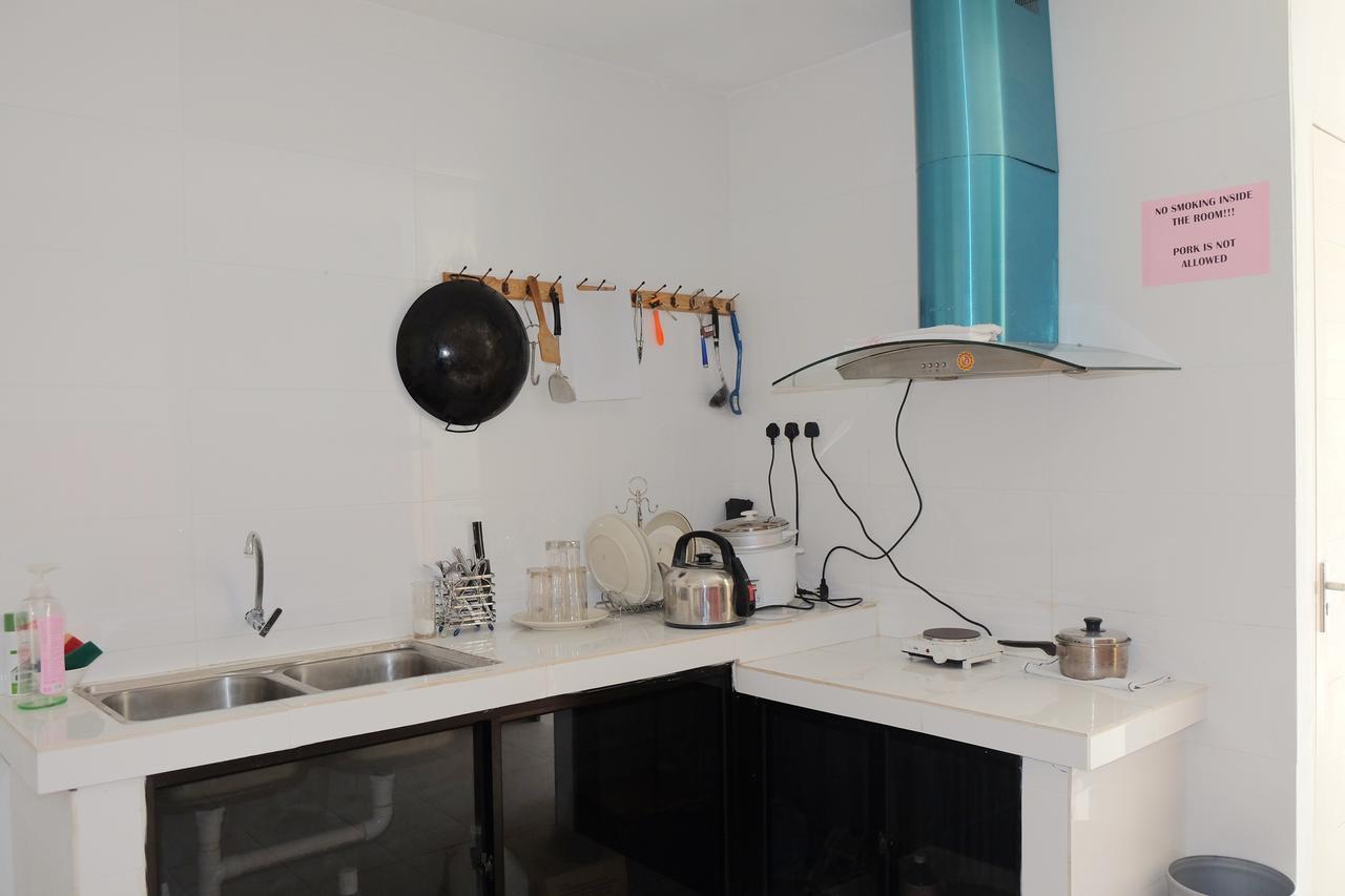 Natol Homestay - London Kuching Buitenkant foto