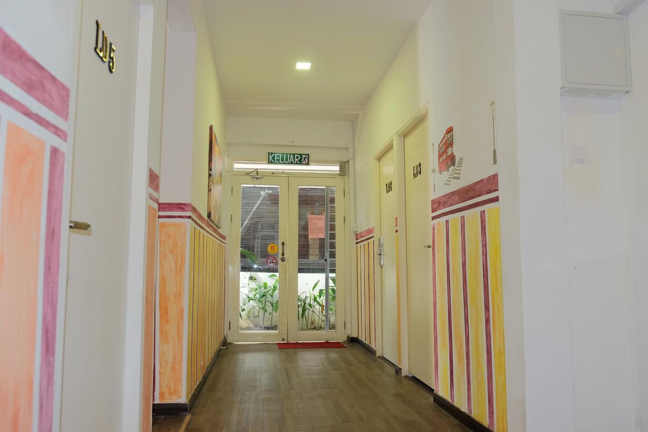 Natol Homestay - London Kuching Buitenkant foto