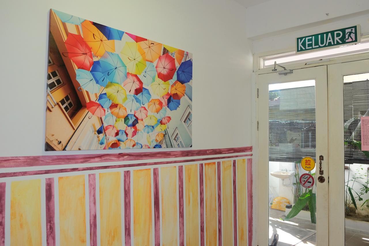 Natol Homestay - London Kuching Buitenkant foto