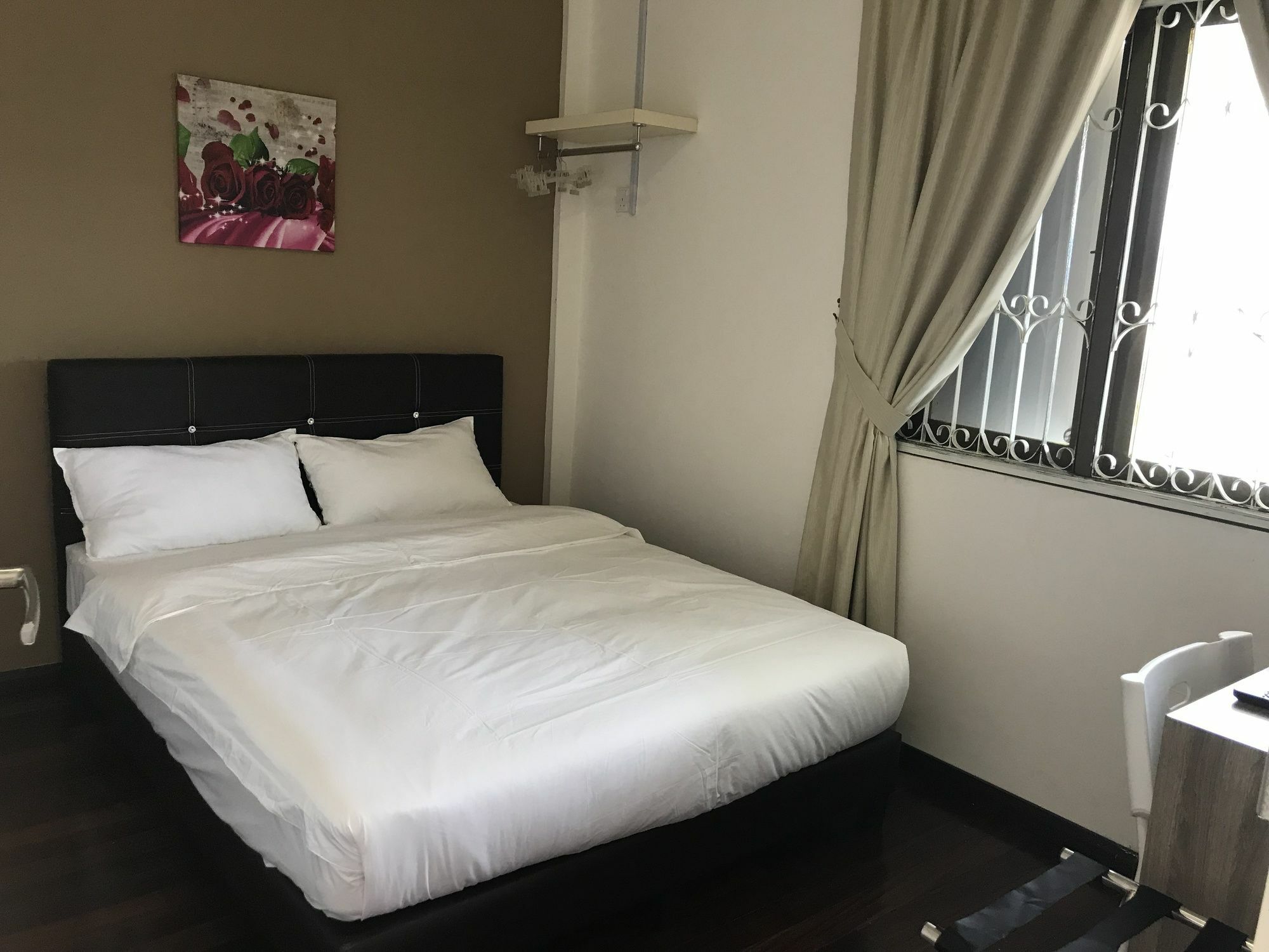 Natol Homestay - London Kuching Buitenkant foto