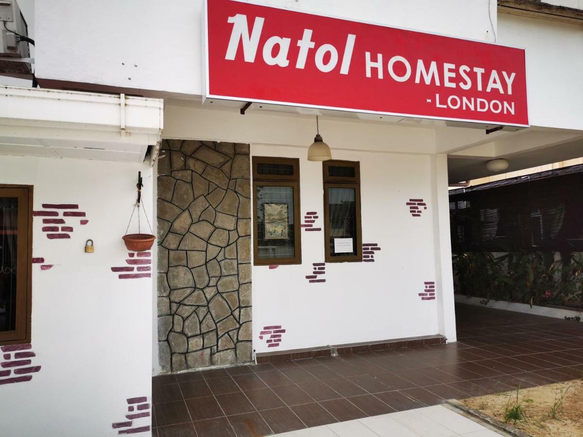 Natol Homestay - London Kuching Buitenkant foto